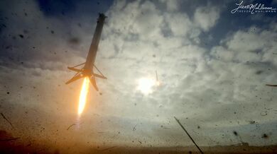 Přistání bočních boosterů Falcon Heavy společnosti SpaceX