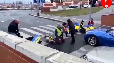 Útoky proti aktivistům v kompilaci