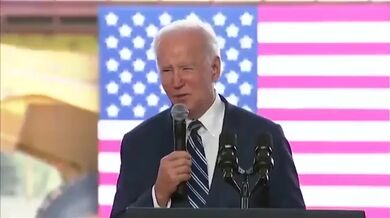 Zmatený Joe Biden