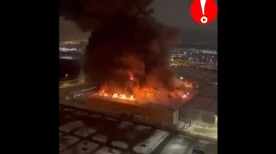 Mohutná exploze v nákupním centru Mega Khimki