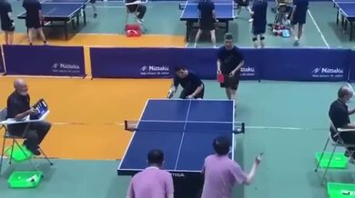 Nehoda na zápase v ping pongu