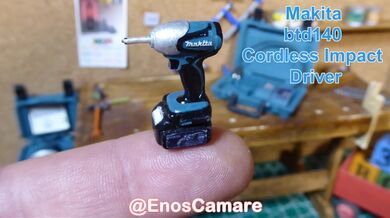 Malý elektrický šroubovák