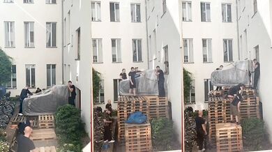 Jak dostat klavír do bytu oknem bez jeřábu