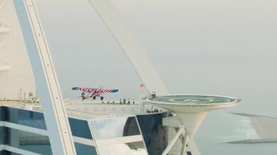Přistání s letadlem na heliportu Burj Al Arab Jumeirah
