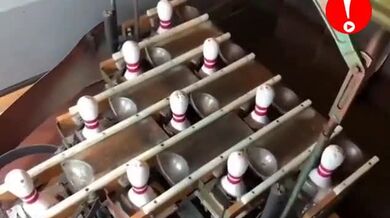 Práce v bowlingové herně