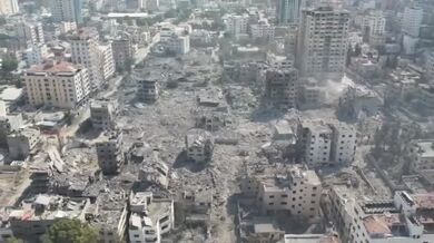 Následky úderů v Gaze