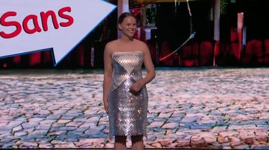 Kouzelné šaty Adobe