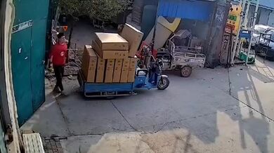 Karma za házení zboží