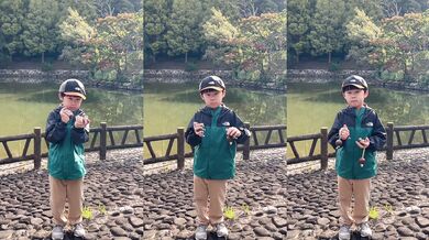 Mladý hudebník hrající na Kashaku