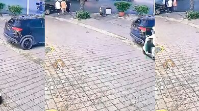 Matka, dítě a skútr...