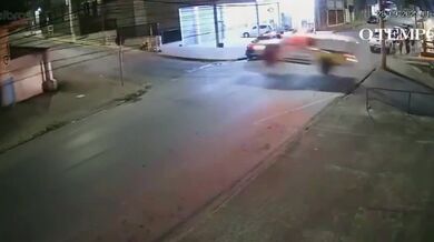 Policejní honička jak z Rychle a zběsile