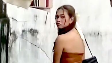 Když si žena potřebuje na prvním rande odskočit...