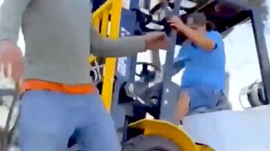 Jak NEpřesouvat vysokozdvižný vozík z dodávky na odtahové vozidlo