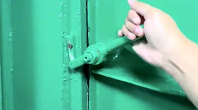 Dveře se sedmi zámky na lodi