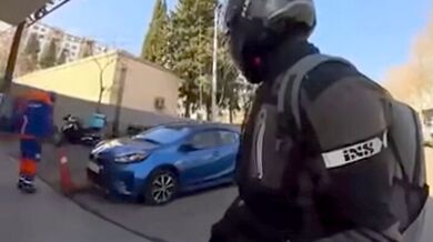 Dva blbci na benzínce