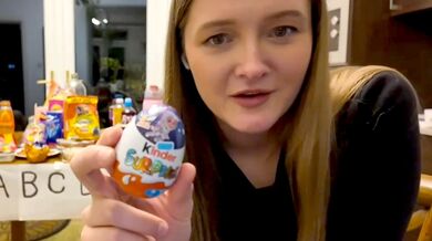 Proč jsou Kinder vajíčka zakázaná v USA: Americká streamerka se při napodobování dětí málem udusila